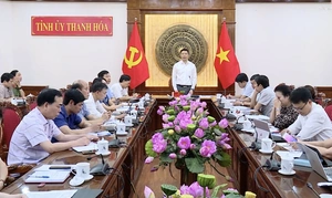 Cán bộ, đảng viên tiên phong bảo vệ nền tảng tư tưởng của Đảng