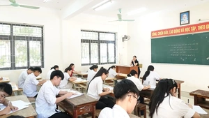 Thi vào lớp 10 năm học 2026-2027: Ngày thi đầu tiên diễn ra an toàn, nghiêm túc với hơn 99% thí sinh dự thi