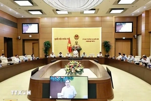 Đẩy nhanh tiến độ hoàn thiện thể chế, tháo gỡ các “điểm nghẽn”