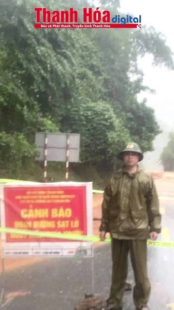Sạt lở đất đá tại bản Lốc Tong, xã Trung Hạ gây chia cắt giao thông và làm hưu hại nhà dân