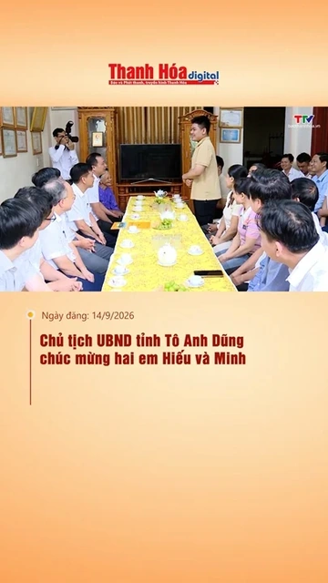 Chủ tịch UBND tỉnh Tô Anh Dũng chúc mừng hai em Hiếu và Minh