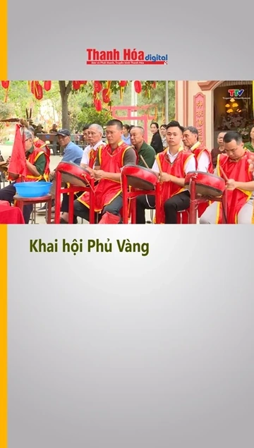 Khai hội Phủ Vàng