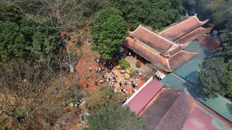 Tạm dừng đón khách tại Khu di tích lịch sử, danh lam thắng cảnh quốc gia địa điểm khởi nghĩa Bà Triệu