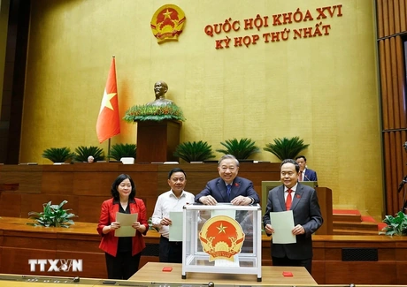 Quốc hội tiếp tục công tác nhân sự, kiện toàn bộ máy lãnh đạo