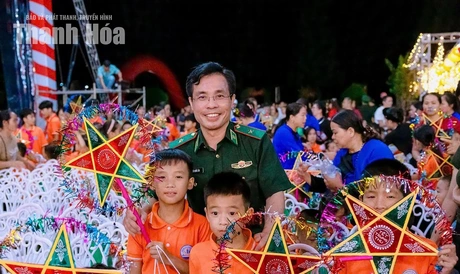 Gieo niềm tin nơi biên cương, giữ vững thế trận lòng dân