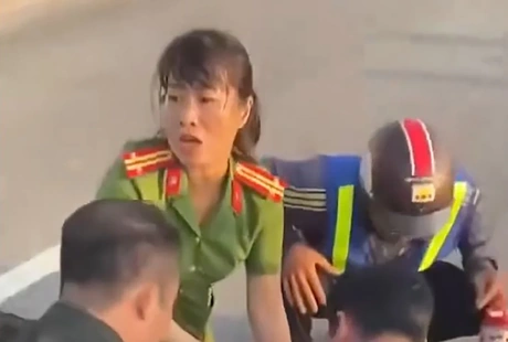 Nữ cảnh sát kể lại khoảnh khắc cứu bé trai 4 tuổi gặp nạn trên đường
