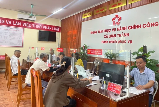 Luận Thành lấy người dân làm trung tâm phục vụ