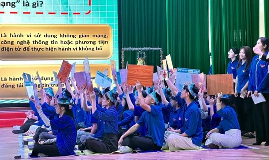 Rung chuông vàng “Tìm hiểu kiến thức pháp luật trong đoàn viên, thanh niên”