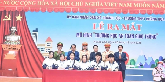 Ra mắt mô hình “Trường học an toàn giao thông”
