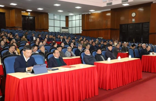 UBND tỉnh Thanh Hóa gặp mặt cán bộ hưu trí qua các thời kỳ