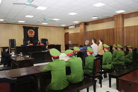 Xét xử nghiêm minh các đối tượng giang hồ, cộm cán