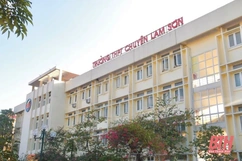 Trường THPT Chuyên Lam Sơn  tuyển sinh vào lớp 10  năm học 2025-2026