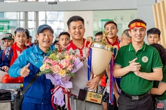 Đón chào nhà vô địch Thanh Niên sinh viên quốc tế “khải hoàn ca”