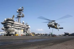 Houthi tuyên bố tấn công tàu sân bay thứ hai của Mỹ