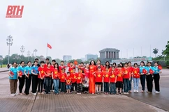 Hơn 5.000 trẻ mồ côi, trẻ có hoàn cảnh khó khăn được tặng quà Tết Thiếu nhi (1/6)