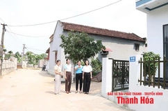 Hiến đất mở đường để phát triển quê hương