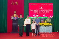 Trao bằng “Tổ quốc ghi công” cho liệt sĩ Cao Văn Minh
