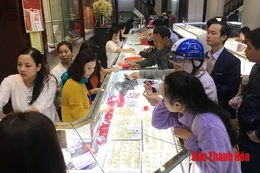 Tiệm vàng hút khách ngày Vía thần Tài