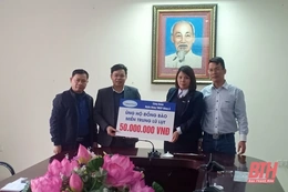 Công đoàn  Ngân hàng TMCP Đông Á ủng hộ  đồng bào miền Trung lũ lụt