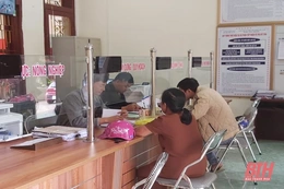 Hỗ trợ cán bộ, công chức, người hoạt động không chuyên trách cấp xã, viên chức trạm y tế dôi dư do sắp xếp đơn vị hành chính cấp xã