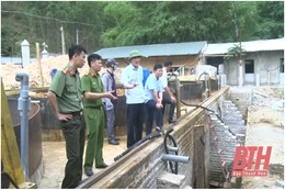 Huyện Quan Hóa rà soát các cơ sở chế biến lâm sản, ngâm ủ bột giấy