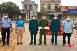 Phụ nữ huyện Nga Sơn vận động hỗ trợ hội viên trong những ngày giãn cách