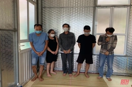 Triệt phá  ổ nhóm  đánh bạc  trong mùa dịch