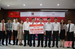 Agribank tài trợ 5 tỷ đồng đầu tư trang thiết bị y tế cho Bệnh viện đa khoa huyện Hậu Lộc