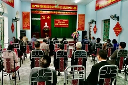Phổ biến, tư vấn pháp luật về đất đai  cho  cán bộ, công chức phường