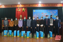 Công đoàn Ngành Nông nghiệp và Phát triển nông thôn chăm lo tết cho đoàn viên, người lao động
