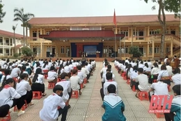 Thư viện lưu động mang “Ánh sáng tri thức” đến với học sinh vùng cao Như Thanh