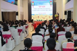 Tăng cường bồi dưỡng cho cán bộ, công chức Hội LHPN các cấp
