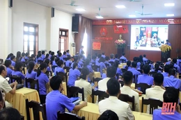 VKSND tỉnh Thanh Hóa công bố và trao quyết định bổ nhiệm  Kiểm sát viên sơ cấp và trung cấp