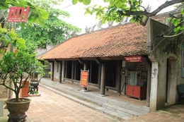 Trên núi Trường Lệ