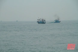 Áp thấp nhiệt đới gần biển Đông