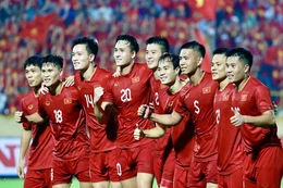VFF sẽ livestream công bố danh sách tuyển Việt Nam; CLB CAHN nhắm HLV Polking thay HLV Gong Oh-kyun?