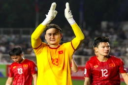 Đặng Văn Lâm sẵn sàng trở lại đội tuyển, cạnh tranh với Nguyễn Filip; Công kém, thủ tồi khiến Man Utd ôm hận trước Fulham