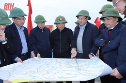 Bí thư Tỉnh ủy Nguyễn Doãn Anh kiểm tra tiến độ thực hiện các dự án giao thông lớn trọng điểm và công trình dự án dân dụng, văn hóa trên địa bàn tỉnh