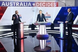 Cuộc đua bầu cử ở Australia: Thế trận chưa ngã ngũ