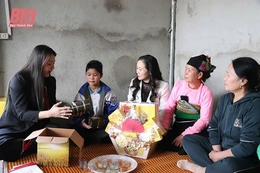 Phụ nữ Thanh Hóa học và làm theo Bác