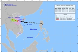 Bão trên đất liền Nghệ An - Hà Tĩnh, dự báo sáng 26/8 suy yếu thành áp thấp nhiệt đới