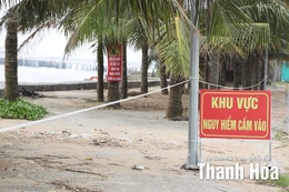 Công bố tình huống khẩn cấp sạt lở công trình kè bờ biển xã Hoằng Tiến