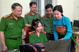 Bác bỏ luận điệu xuyên tạc về đổi thẻ đảng viên