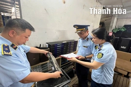 Khởi tố 4 đối tượng về tội “Buôn lậu”