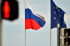 EU gia hạn trừng phạt Nga, chuẩn bị gói hạn chế mới về dầu mỏ và ngân hàng