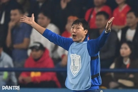 Quế Ngọc Hải: “Thanh Hóa sẽ vượt khó để trở lại mạnh mẽ”; Thùy Linh vào bán kết Vietnam Open 2025