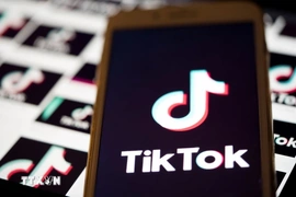Tổng thống Mỹ Donald Trump tiếp tục lùi hạn chót cấm TikTok