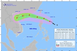Dự báo sáng 23/9, bão RAGASA đi vào Biển Đông, giật trên cấp 17