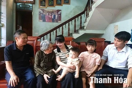 “Giữ lửa” yêu thương trong gia đình “tứ đại đồng đường”