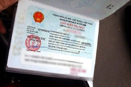 Giảm thời gian cấp Giấy miễn thị thực xuống còn 1 ngày